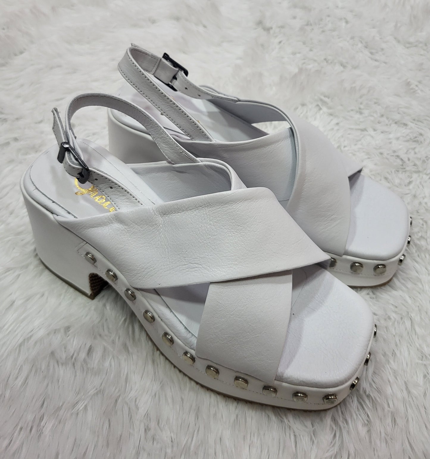 Zatterone GRACE WHITE