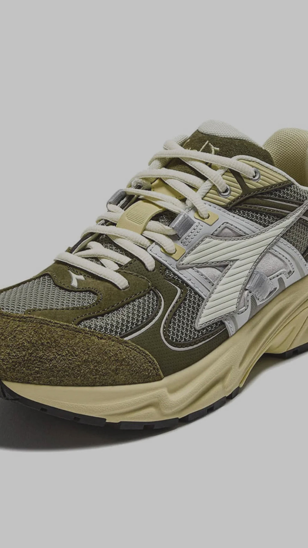 DIADORA MYTHOS VERDE