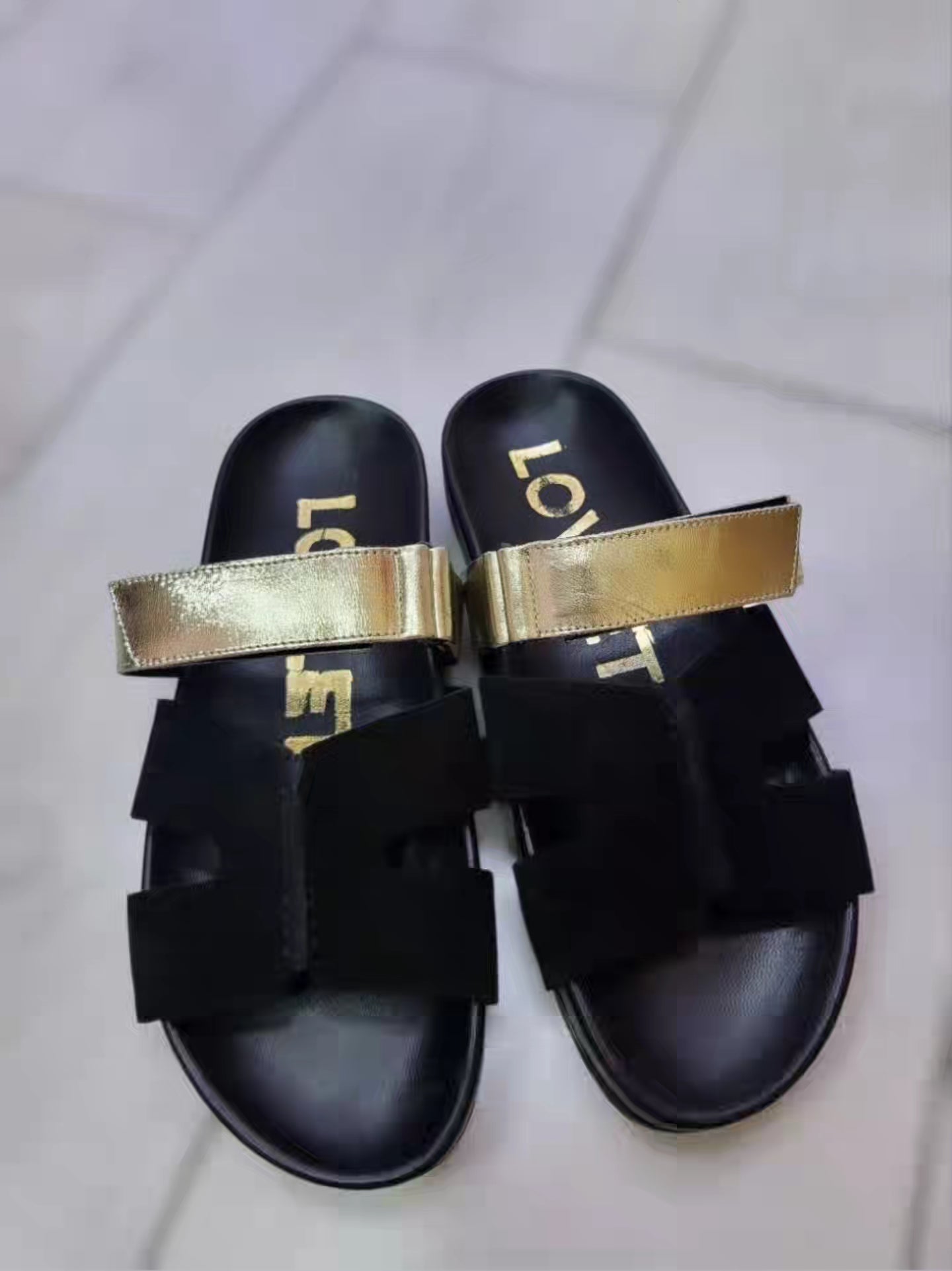H BLACK/GOLD